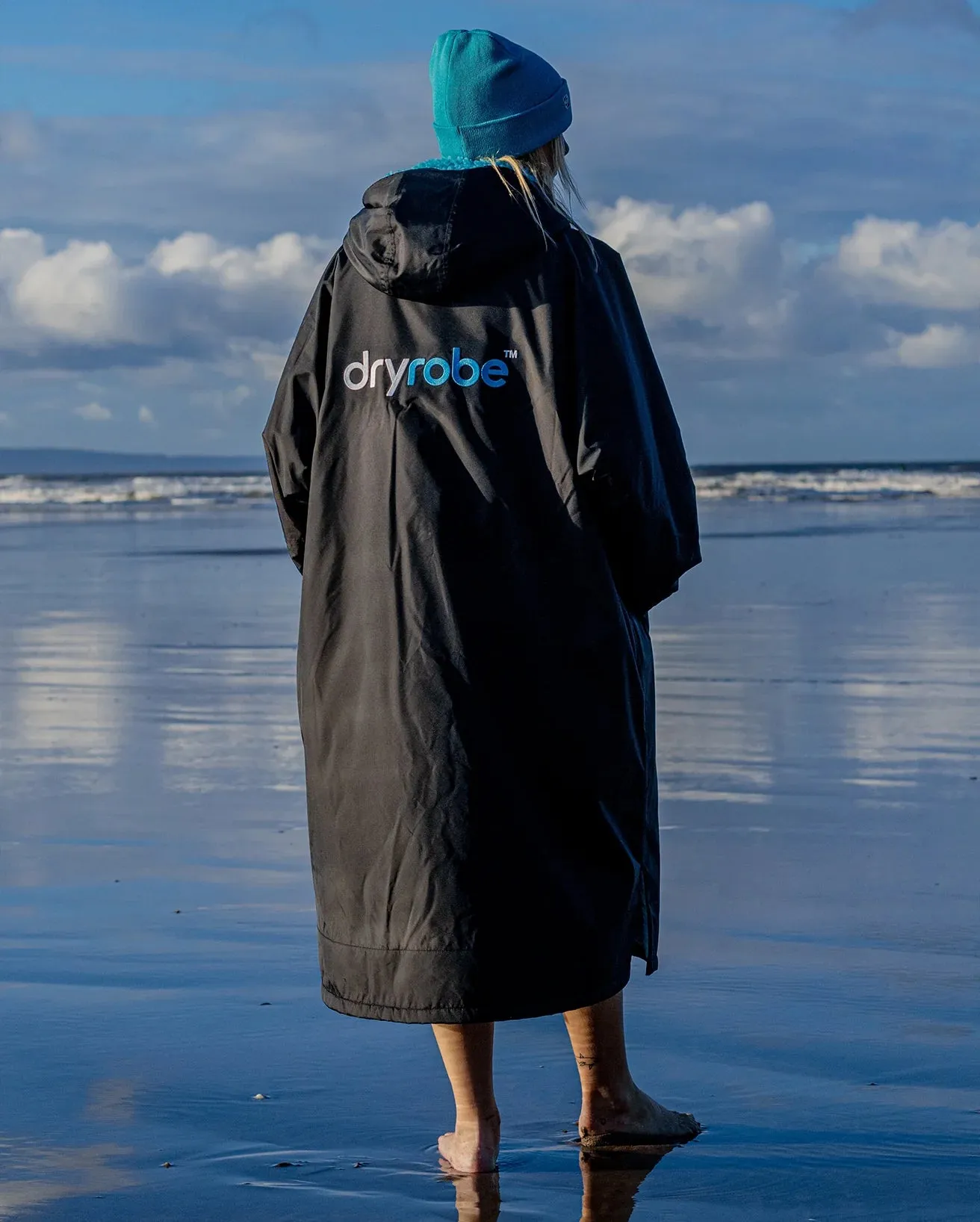 Advance Long Sleeved in Black & Blue