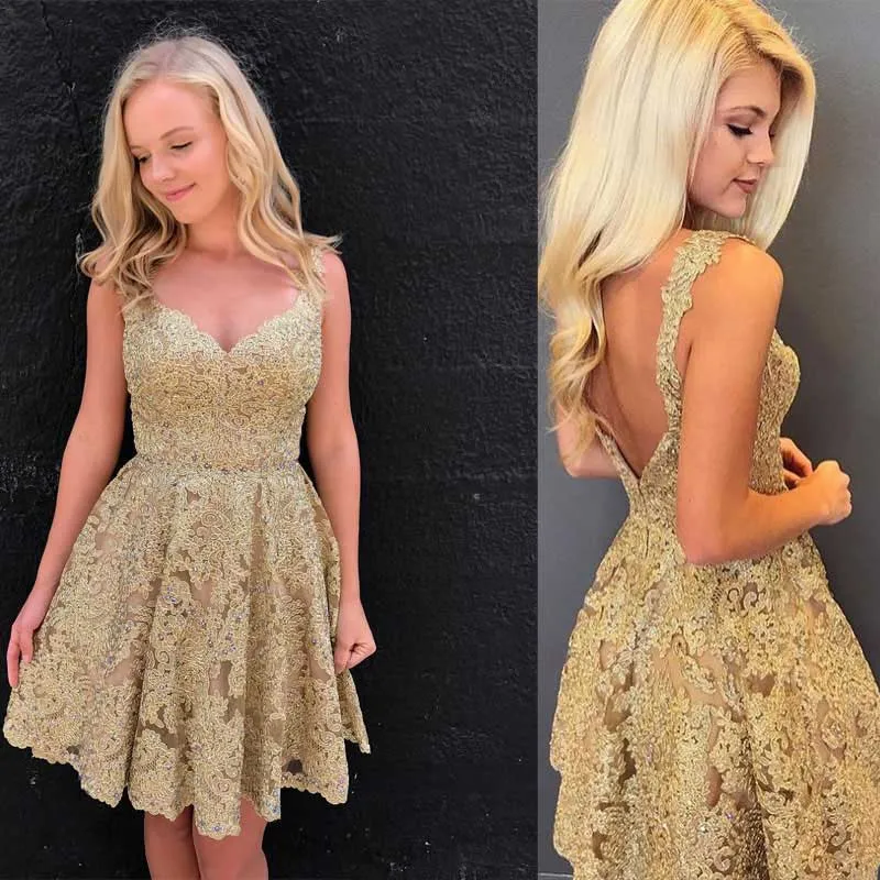 Elegant A-line Lace Homecoming Dress V Neck Short Prom Dress