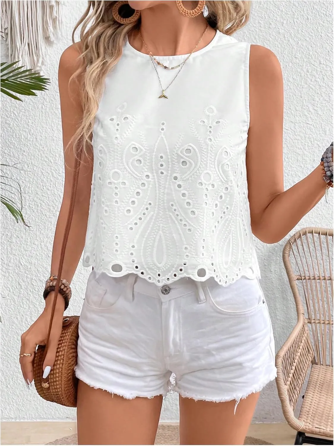 SweatyRocks Women's Eleyet Embroidered Sleeveless Blouse Round Neck Casual Summer Shirt Tops