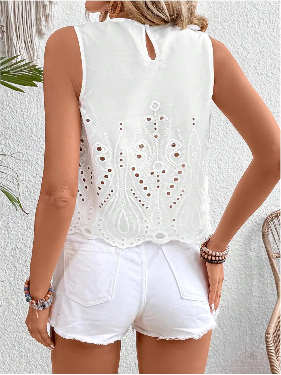 SweatyRocks Women's Eleyet Embroidered Sleeveless Blouse Round Neck Casual Summer Shirt Tops