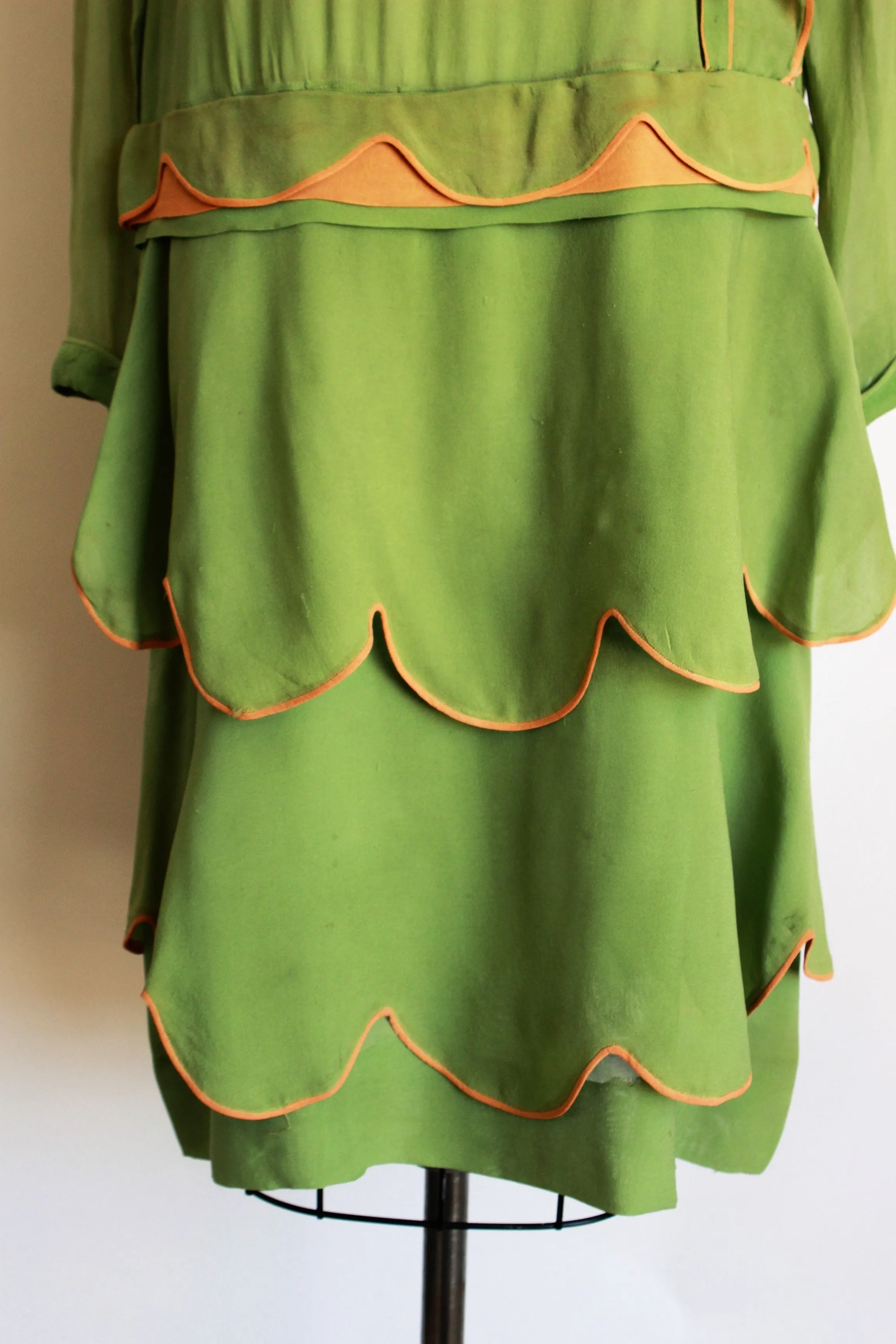 Vintage 1920's Green Silk Chifon Dress