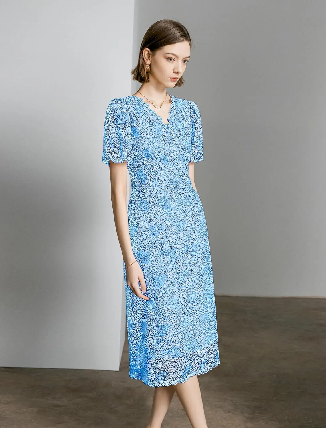 Women's Lace Floral V-Neck Dress with Puff Sleeves and Back Zipper, Elegant and Romantic Design
